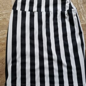 Striped pencil skirt